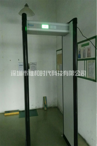 深圳大型手機制造廠采購維和時代代理的Rapiscan METOR6S進口金屬探測安檢門[圖文]