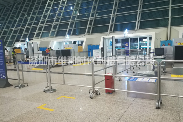 維和時(shí)代安檢門(mén)廠家為深圳機(jī)場(chǎng)汽車(chē)站供應(yīng)金屬探測(cè)安檢門(mén)[圖]