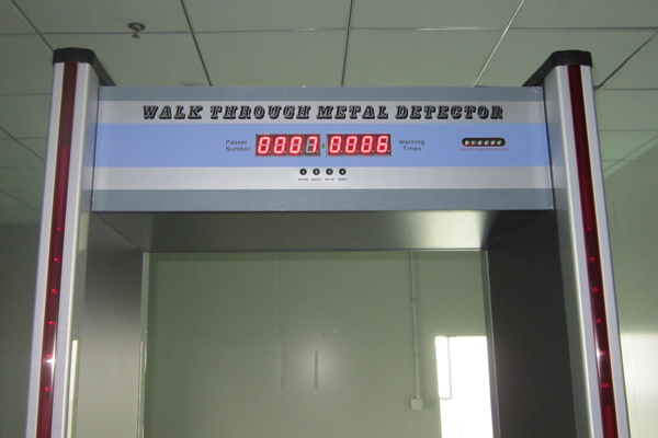 新疆工廠(chǎng)與超市安檢門(mén)型號(hào)和配置[圖]