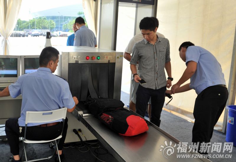 運動員安檢口參照機場標準安檢