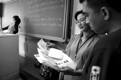 史上最嚴(yán)司法考試:人臉識別補(bǔ)充金屬探測儀檢測不足(圖)