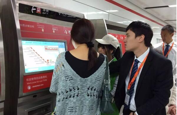 安檢門廠家：過安檢順走他人挎包，女子不認錯辯稱“當時頭暈”