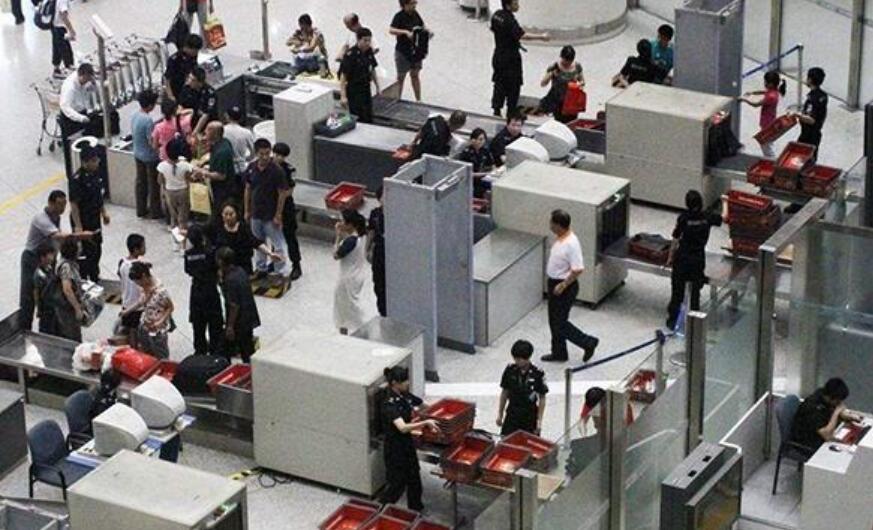 購買安檢門要點多，找對金屬探測安檢門廠家很重要